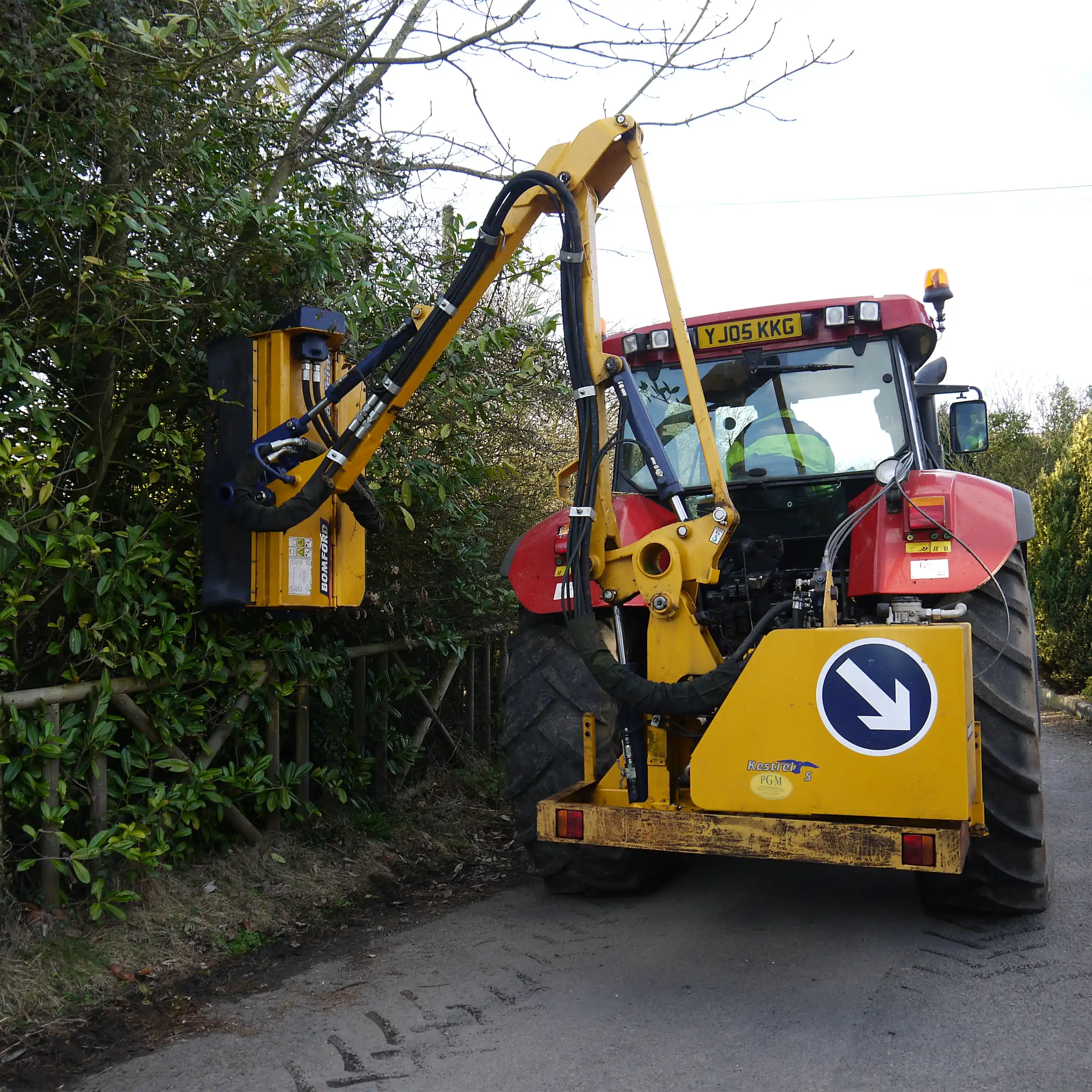 A Chowns Agricultural Services Agricultural Contractor Services Hedgecutting Hedgecutter Hedge Maintenance Flail Mower